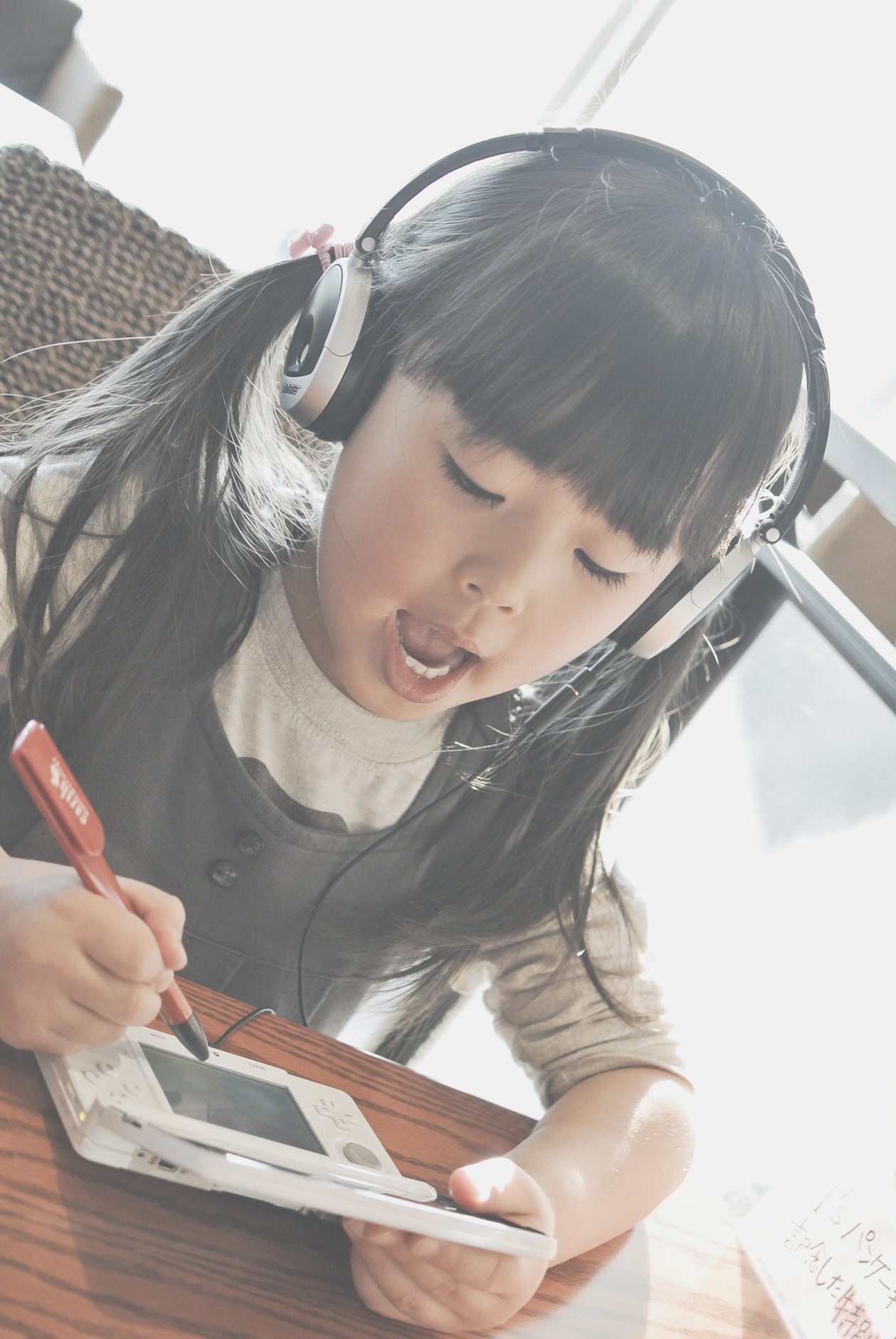 子どもとゲームの関わり方。1日◯時間がベストかを調べた結果