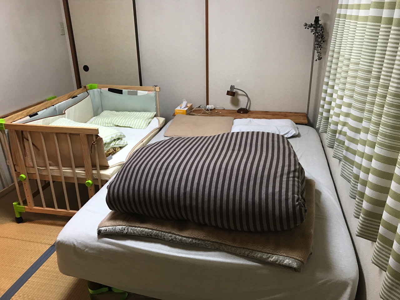 6畳和室の寝室をモヨウ替え。ベッド、本、衣類収納を倍にする方法！